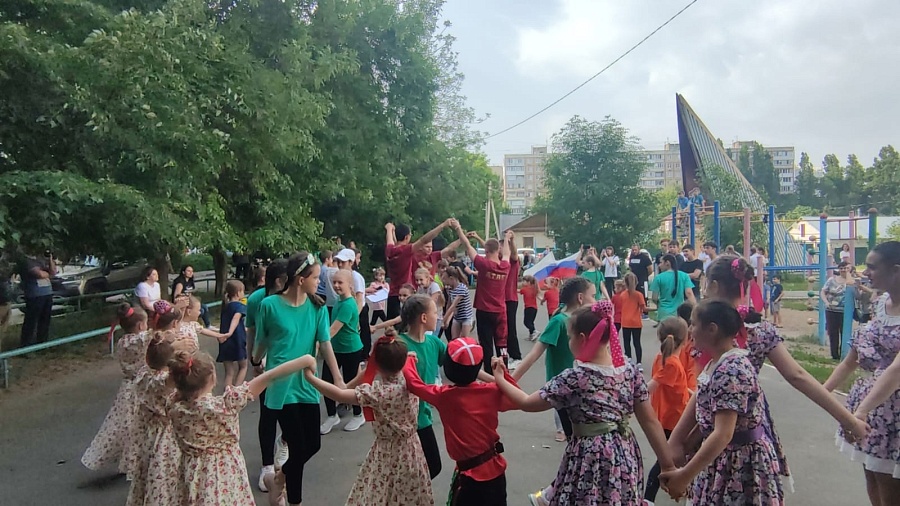 В Октябрьском районе прошло мероприятие 
посвященное Дню соседа