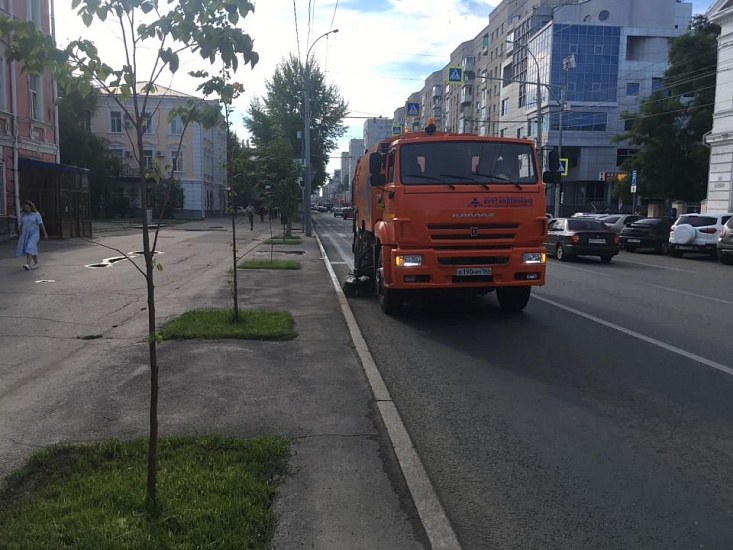 В Кировском районе продолжаются работы 
по благоустройству