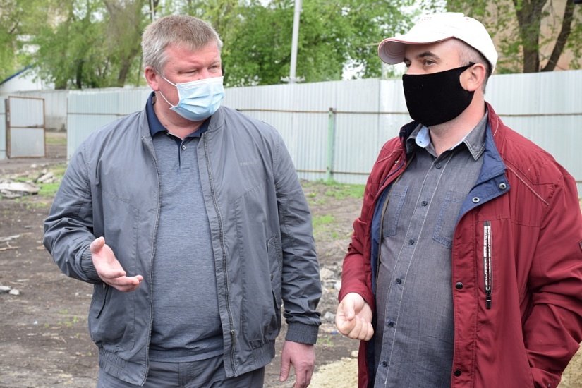 Михаил Исаев: «Реконструкция сквера Расковой 
будет завершена ко Дню города»