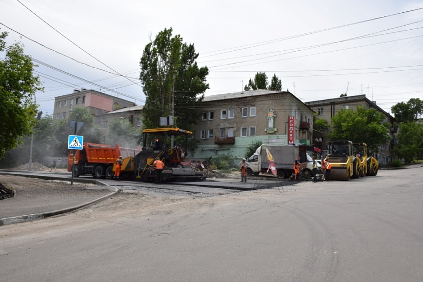 Руководству комитета дорожного хозяйства, 
благоустройства и транспорта объявлен выговор