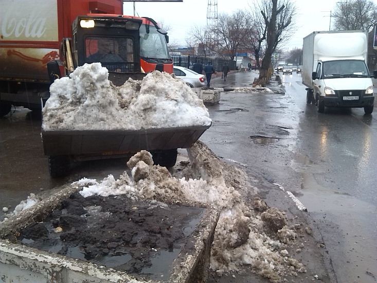 Благоустройство Кировского района проводится 
в плановом режиме