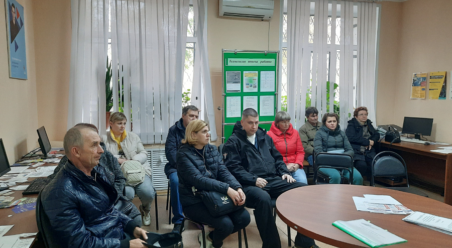 Комитет принял участие в юридической консультации 
для безработных граждан
