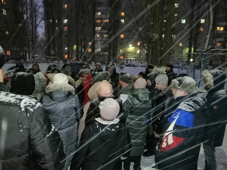Во дворе дома по ул. Огородная состоялась 
встреча с жителями