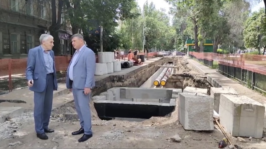 Проведен объезд реконструируемых объектов 
теплосетей на территории Кировского района