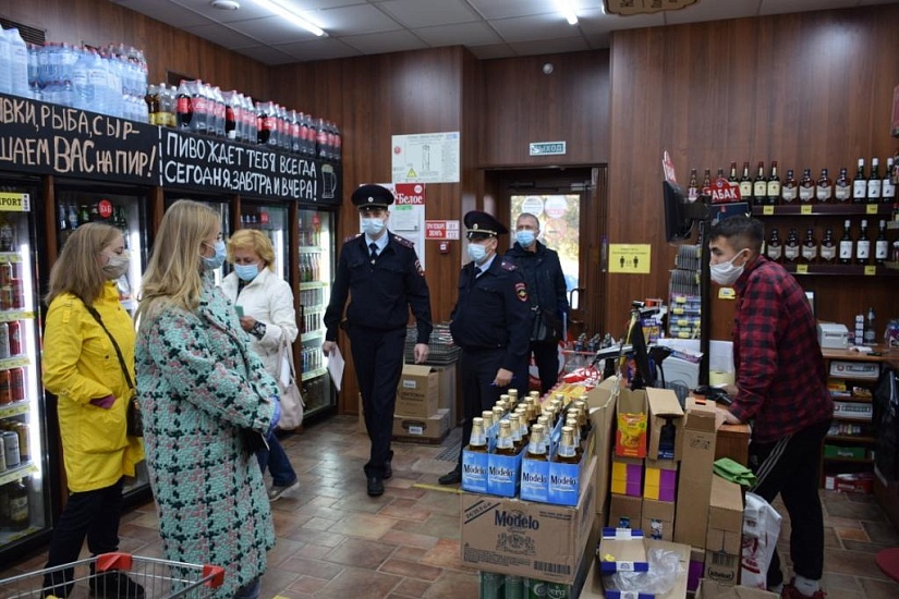 В Октябрьском районе города состоялся 
очередной рейд сотрудников управления муниципального контроля