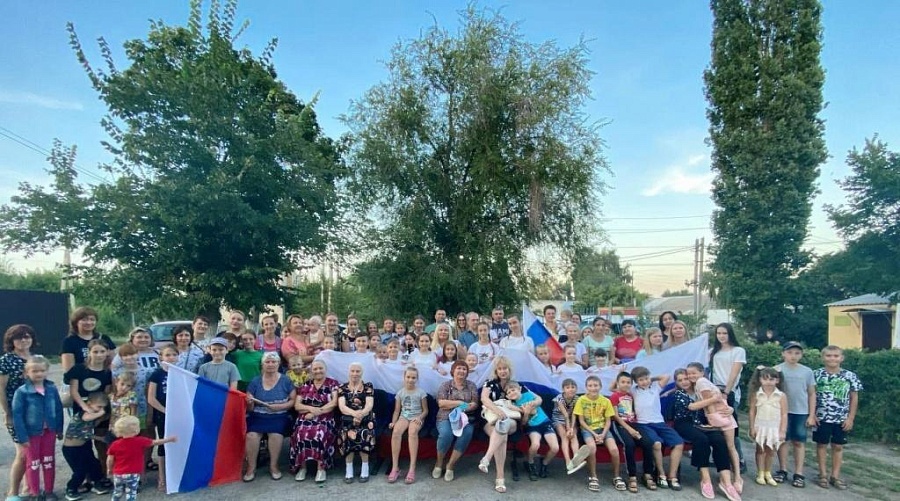 В Гагаринском районе прошли мероприятия, 
посвященные Дню Государственного флага Российской Федерации