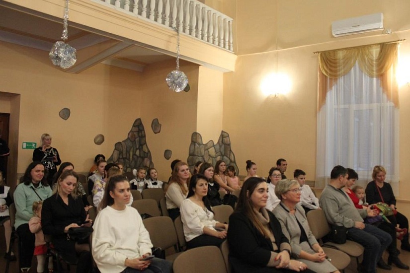 В Октябрьском районе состоялось праздничное 
мероприятие, посвященное Дню многодетной семьи