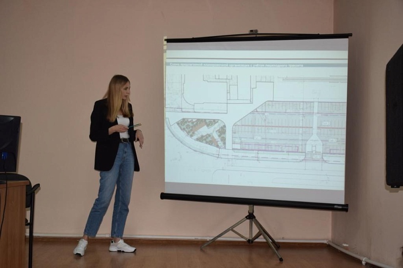 Продолжаются встречи с собственниками 
помещений рынка «Сенной»