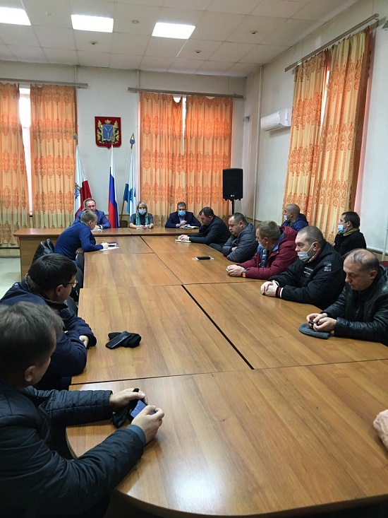 Проверки соблюдения расписания движения 
общественного транспорта будут проводится и в период нерабочих дней