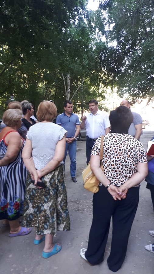 В Кировском районе состоялась встреча 
главы администрации района с жителями
