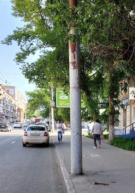 В  Октябрьском районе продолжаются мероприятия 
по выявлению незаконных рекламных конструкций и вывесок