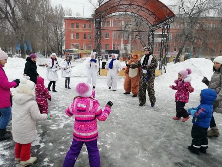 В сквере Дружбы народов отметили День полярного 
медведя