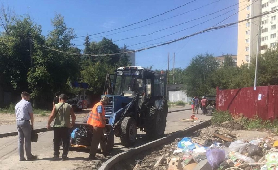 В Кировском районе проверили состояние 
контейнерных площадок