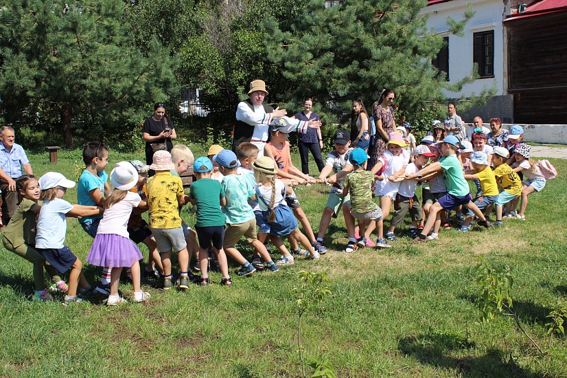 Состоялся фестиваль народной культуры 
«Усадьба Fest» - «Спасы на усадьбе»