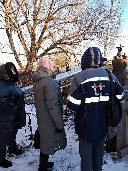 Сотрудники администрации Ленинского района 
провели выездное совещание по вопросу горячего водоснабжения