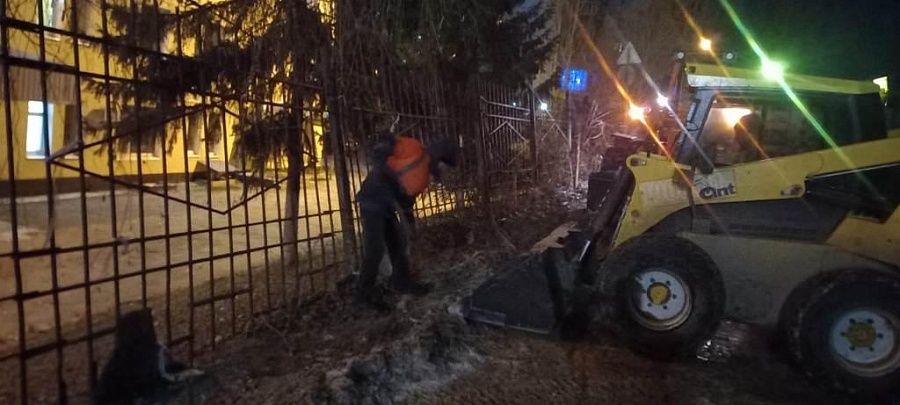 Во Фрунзенском районе проведены работы 
по ликвидации наледи после аварийных ситуаций
