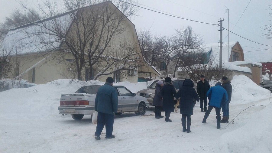 В поселке «Мирный» Кировского района состоялась 
встреча главы района Сергея Пилипенко с местными жителями