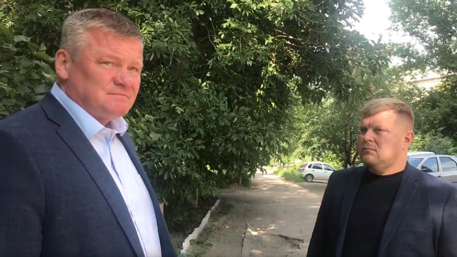 Глава города поставил задачу при планировании 
работ по ремонту дворов использовать комплексный подход