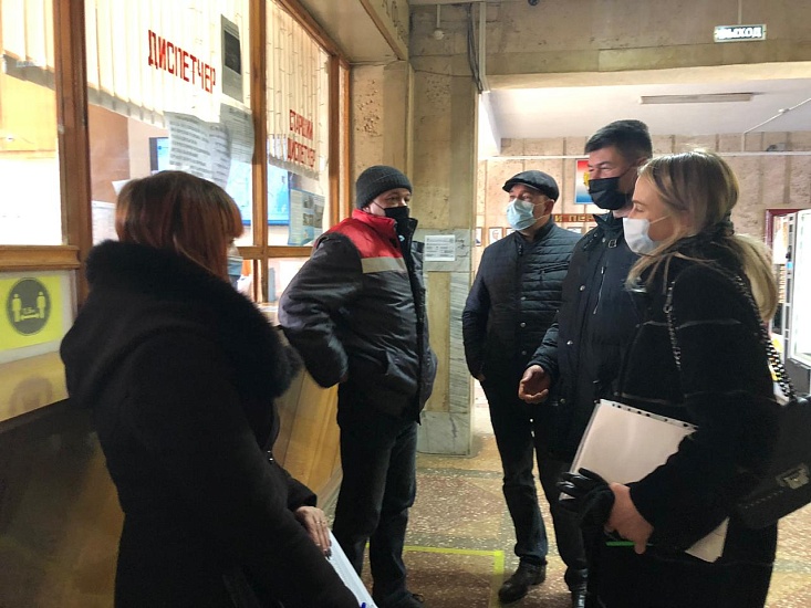 В Заводском районе проверили наличие на 
предприятиях неоформленных работников
