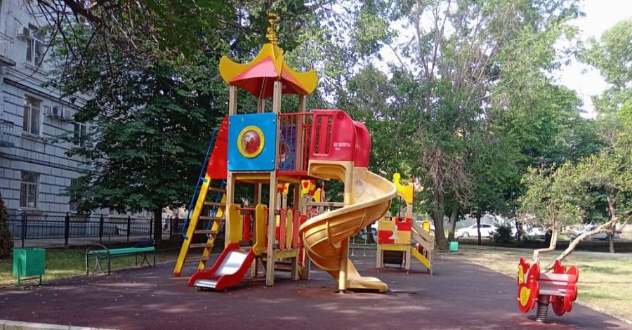В Волжском районе проводится мониторинг 
состояния детских площадок