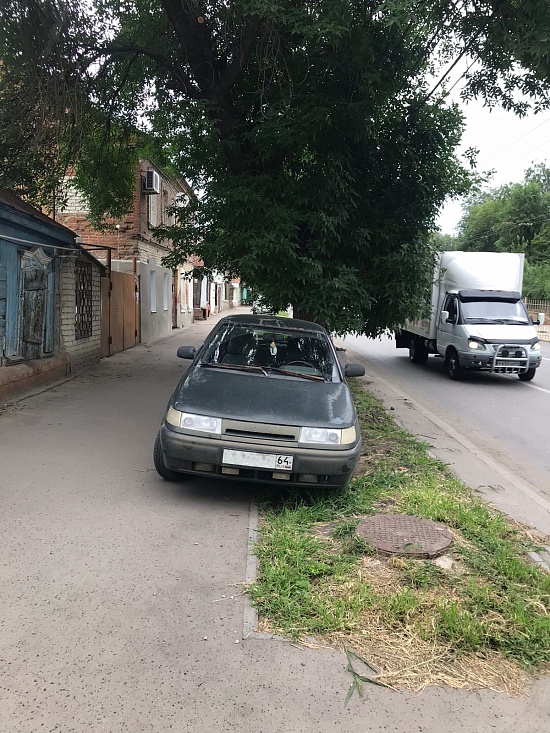 Продолжаются мероприятия по выявлению 
фактов нарушения правил парковки на территории Октябрьского района