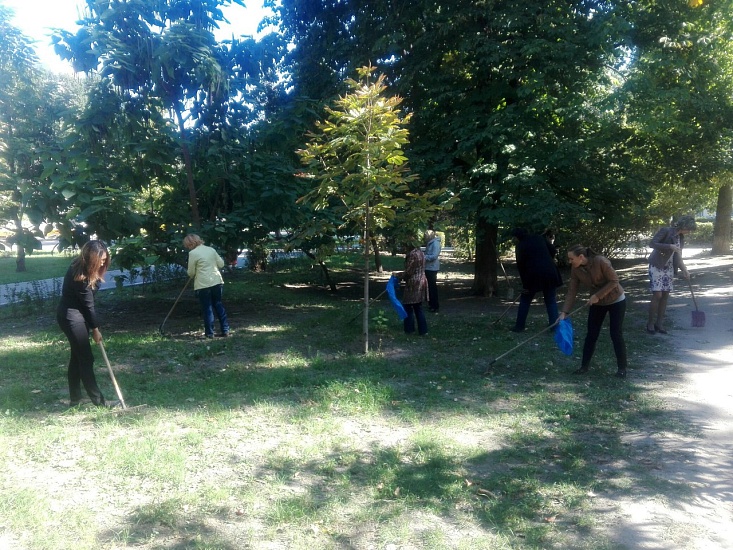 В Октябрьском районе прошел субботник