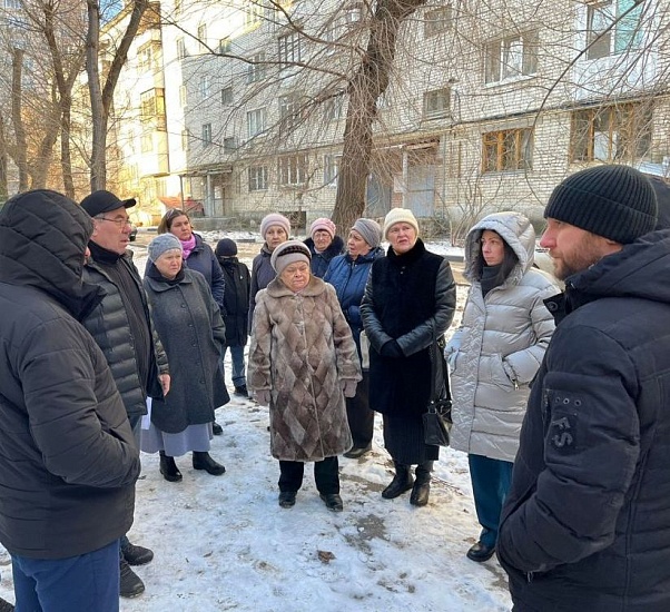 Заместители главы администрации Октябрьского 
района провели встречу с жителями