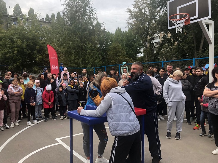 Во дворах Заводского района прошли спортивные 
праздники