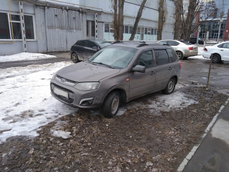 В Октябрьском районе продолжаются мероприятия 
по выявлению фактов нарушения правил парковки