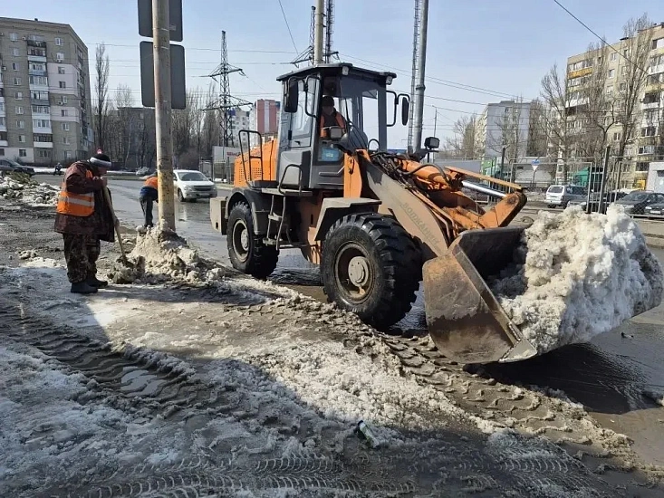 В городе продолжаются плановые работы по благоустройству