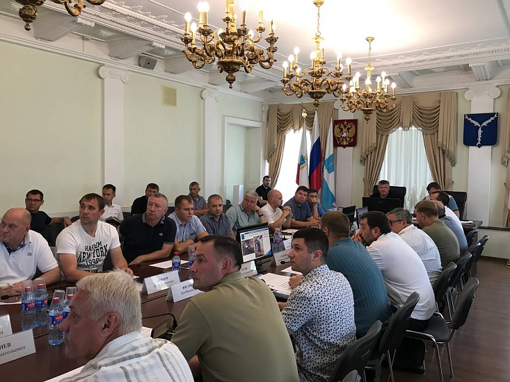 Михаил Исаев провел заседание штаба по 
благоустройству