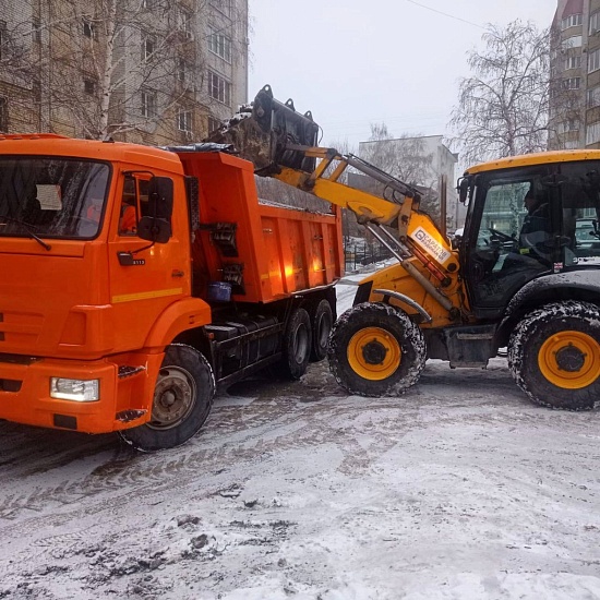 Специалисты водоканала в круглосуточном режиме устраняют повреждения на городских коммуникациях