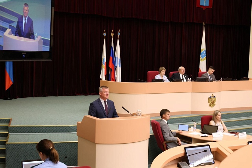 Депутаты единогласно поддержали инициативу по преобразованию дворовых пространств в четырех районах города