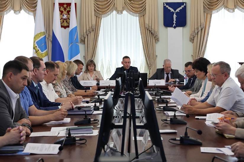 Состоялось заседание городской трехсторонней комиссии по регулированию социально – трудовых отношений