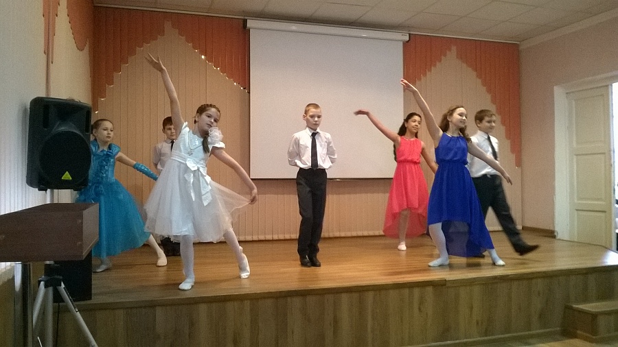В Кировском районе подводят итоги празднования 
Международного женского дня