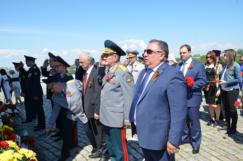 Саратов празднует День Победы