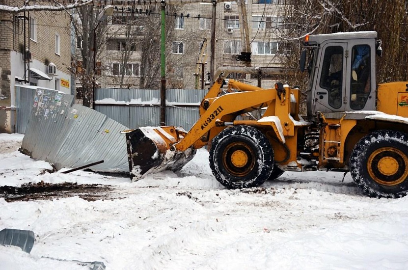 В Заводском районе по искам городской администрации 
снесены незаконные постройки