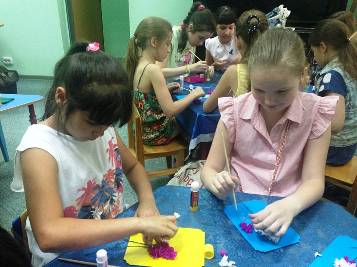 Веселые каникулы в стенах родной школы