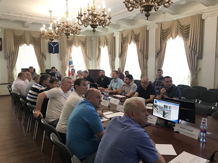 В мэрии прошло заседание штаба по благоустройству