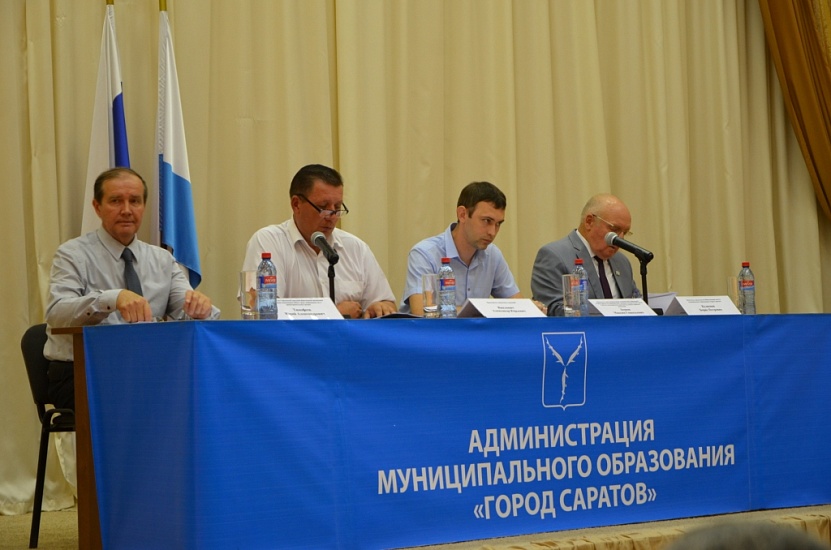 В Саратове состоялись очередные публичные 
слушания