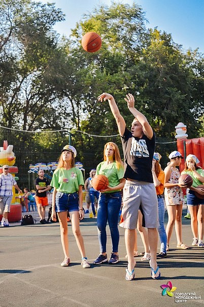 В Детском парке состоялся спортивный турнир 
«StreetBasket»