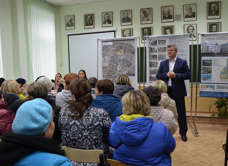 Михаил Исаев провел ряд встреч с жителями 
Елшанки