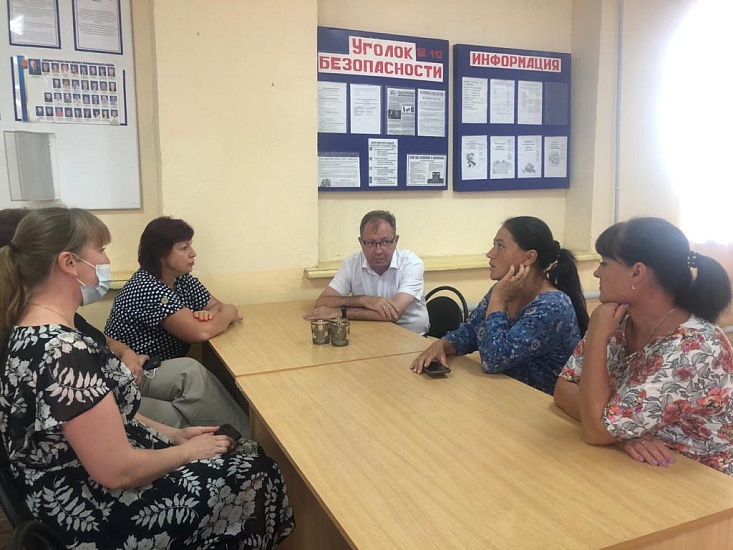 Начальник управления по культуре встретился 
с жителями в селе Сосновка и поселке Ивановский
