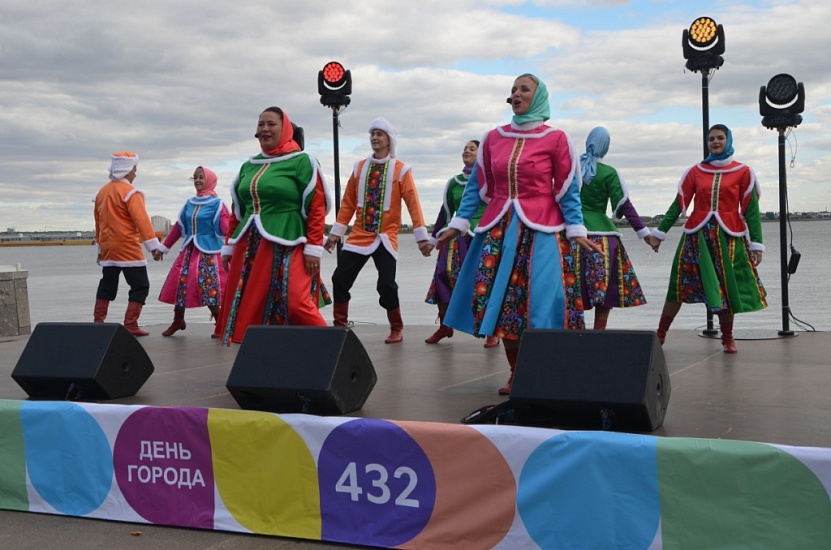 «Волга в сердце впадает мое»