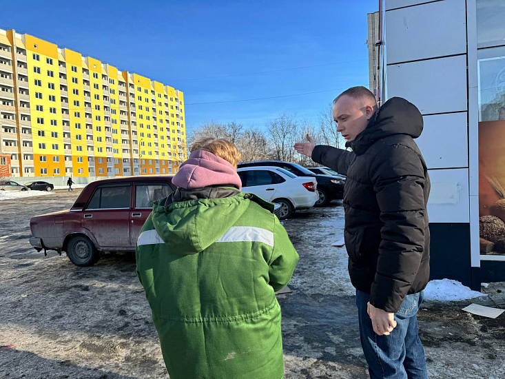 В Заводском районе проконтролировали содержание 
прилегающих к торговым объектам территорий