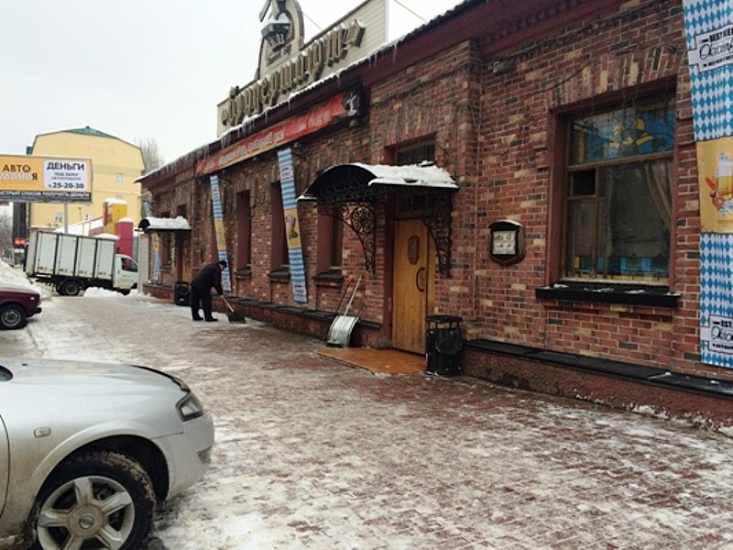 В Октябрьском районе продолжается ликвидация 
последствий снегопада