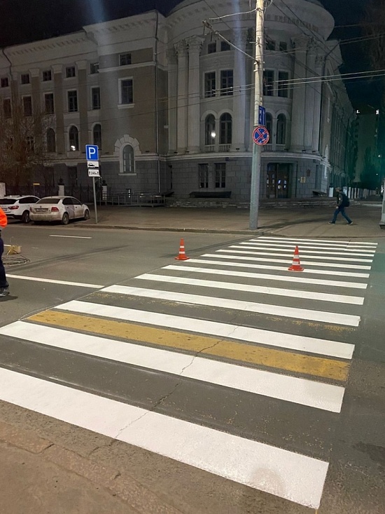 В Кировском районе продолжаются мероприятия 
по нанесению дорожной разметки