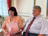 Семья Шевченко отметила изумрудную свадьбу и продолжает вместе творить добрые дела Семья Шевченко отметила изумрудную свадьбу и продолжает вместе творить добрые дела